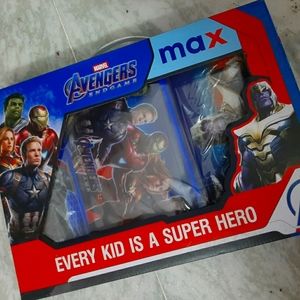 Tupperware Avengers school kit